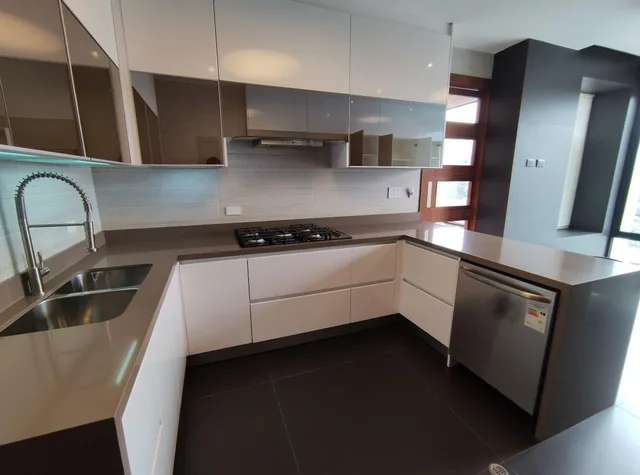 Penthouse con Balcon, Vista de Venta en Bellavista — imagen 5