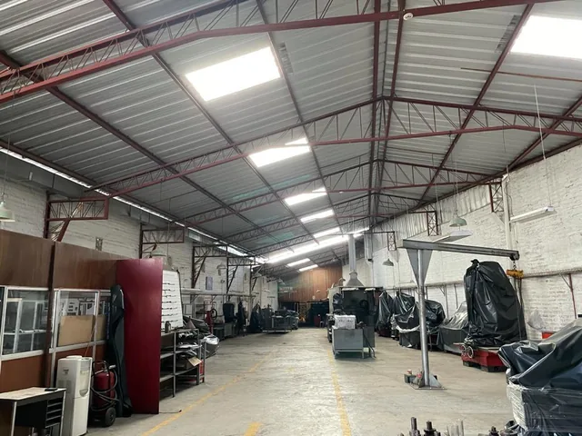 Mv - en Renta o Venta Terreno con Galpones, 5126 m² y 1366,94 m² de Construccion, Puembo — imagen 4