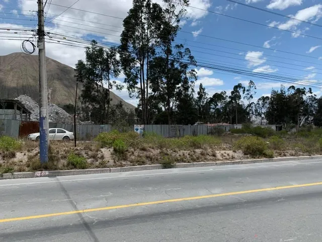 Terreno en Mitad del Mundo a 1 Medio Km Hacia Calacali — imagen 5