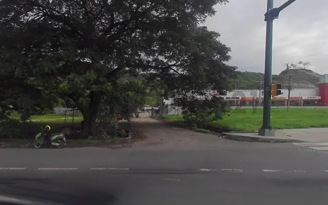 Oport. Vendo Terreno de 42800 m² en Km 13 Via a La Costa Junto Al Comisariato Em, Guayas — imagen 4