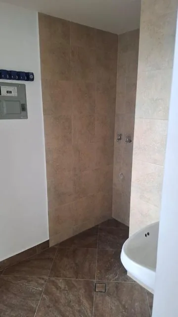 Vendo de Oportunidad 205 m². Tres Habits Cada Una con Baño — imagen 2