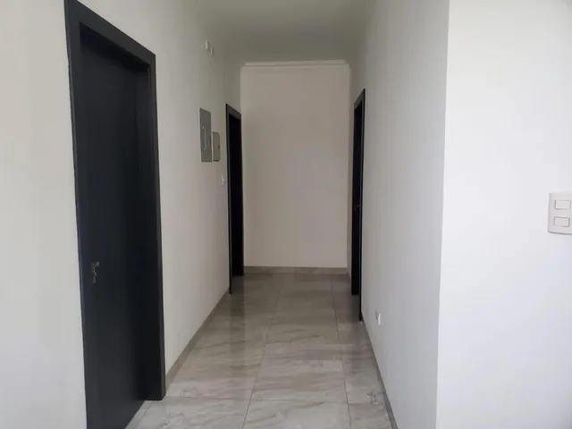 Casa de Venta en La Urbanización Condado de Vicolinci, Diseño Contemporaneo, Guayas — imagen 3