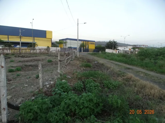 Terreno Comercial de Venta en Portoviejo, Manabí — imagen 2