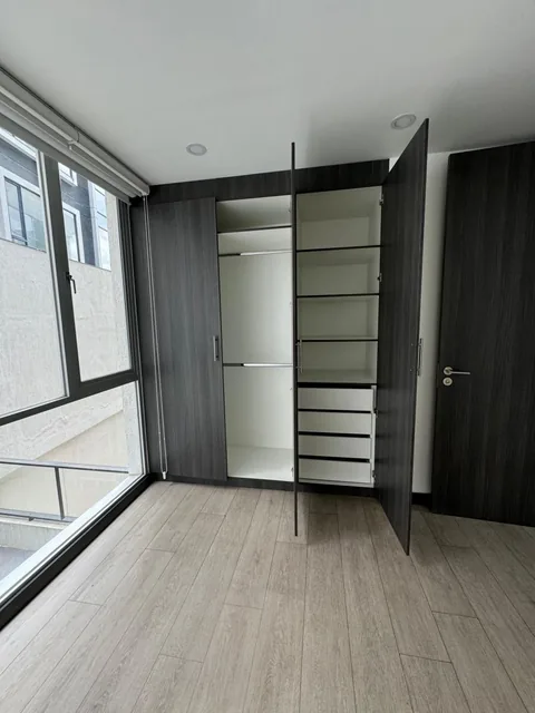De Venta Hermoso Departamento (González Suárez) — imagen 4