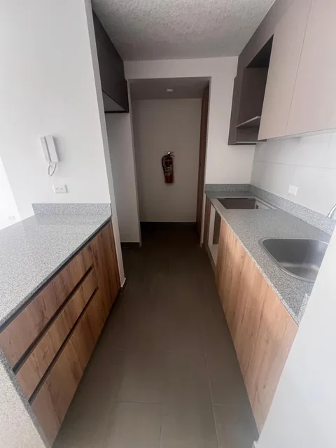 Departamento de 3 Dorm. con Patio en Amagasi del Inca — imagen 2
