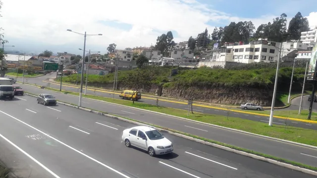 Terreno de Venta Av General Rumiñahui Puente 8 — imagen 3