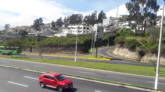 Terreno de Venta Av General Rumiñahui Puente 8 — imagen 2