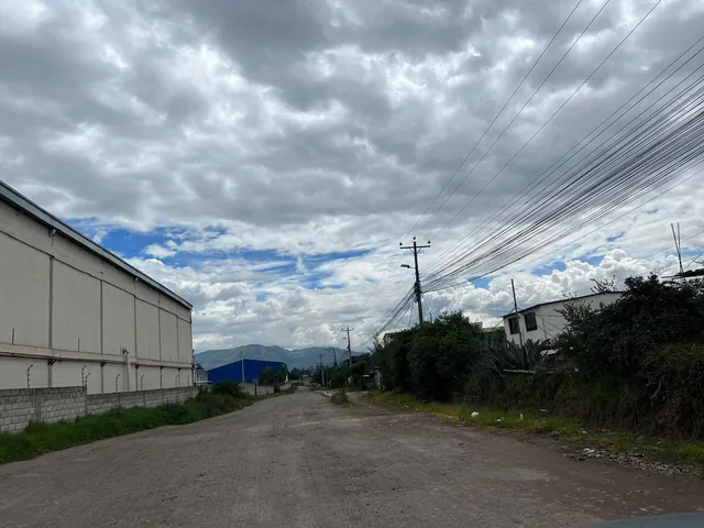 En Pifo, en Venta Terreno Ideal Para Proyecto Inmobiliario Vip 3290 m² (Mv) — imagen 4