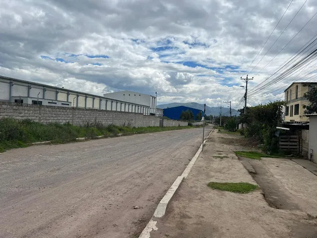 En Pifo, en Venta Terreno Ideal Para Proyecto Inmobiliario Vip 3290 m² (Mv) — imagen 2