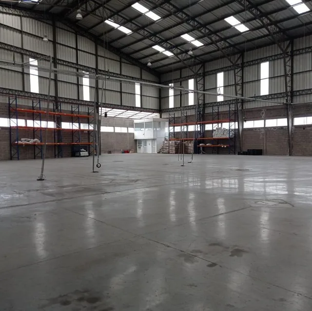 Se Vende Terreno con Galpón Industrial Nuevo, Uso de Suelo Industrial. Provincia de Pichincha — imagen 2