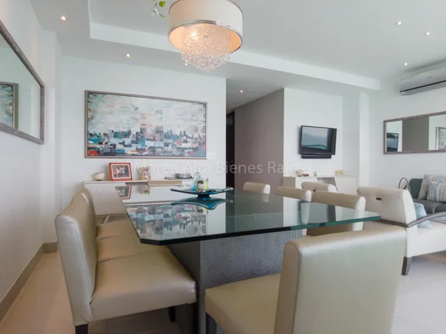 Departamento de Lujo en Venta Al Pie de La Playa en San Lorenzo, Salinas — imagen 5