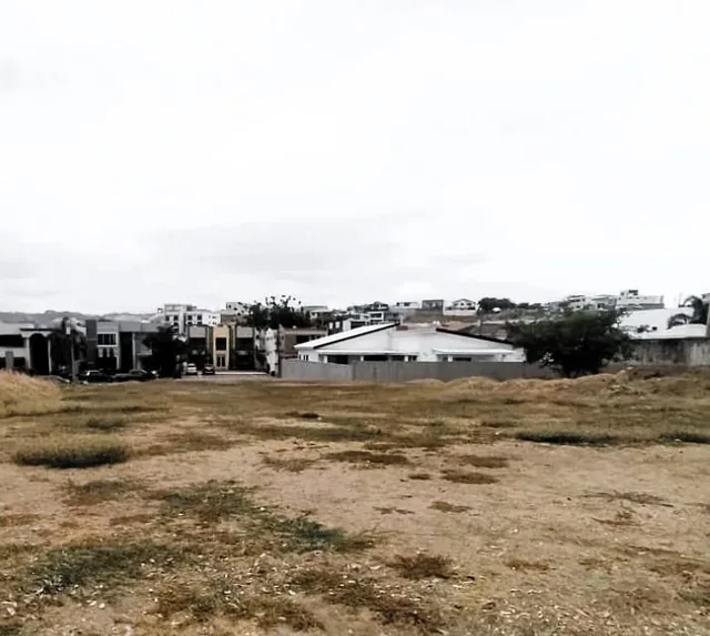 Terreno en Venta, 605 m², Plano, Condado de Vicolinci, La Aurora, Guayas — imagen 3
