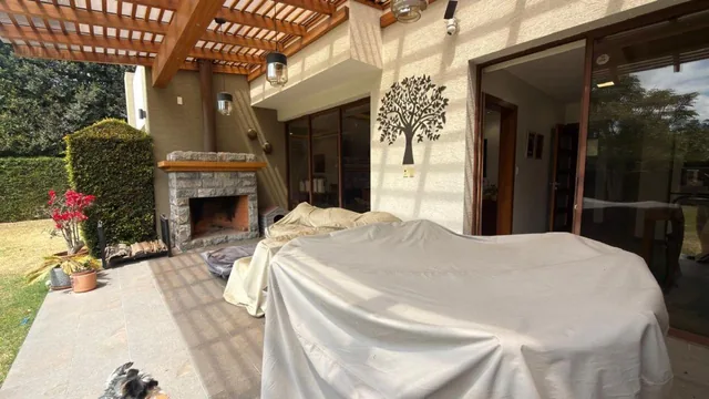 Casa de Venta, Urbanización de Lujo, Sector Hilacril, Tumbaco — imagen 3