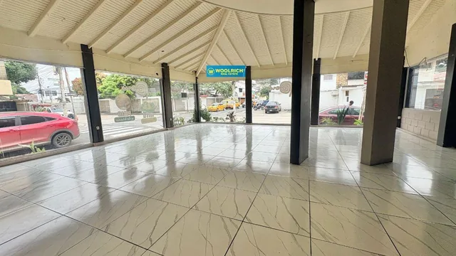 Urdesa, Vendo Casa Rentera, 3 Locales. Corredor Comercial, 480 m², Guayas — imagen 5