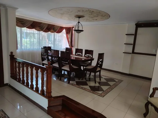 Casa - Los Chillos — imagen 2