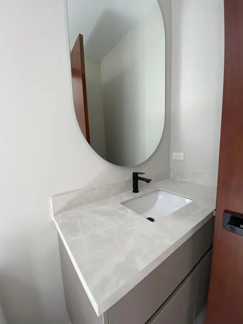 Casa Doble Altura, No Adosada, Acabados de Lujo. Piscina, Gym, Zona Pet, Etc. Ruta Viva. Provincia de Pichincha — imagen 5