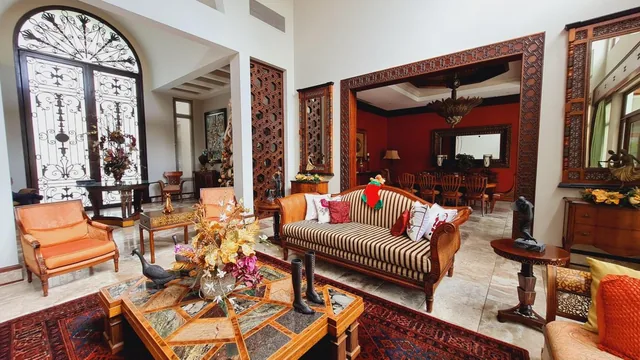 Casa en Venta Amplia, 3 Dorm. Cine, Piscina y Villa Independiente - Urb. El Cortijo, Samborondón, Guayas — imagen 5