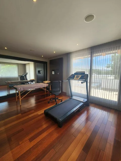 Lujosa Casa de Venta en Cumbaya Urbanizacion Colegio Menor — imagen 4