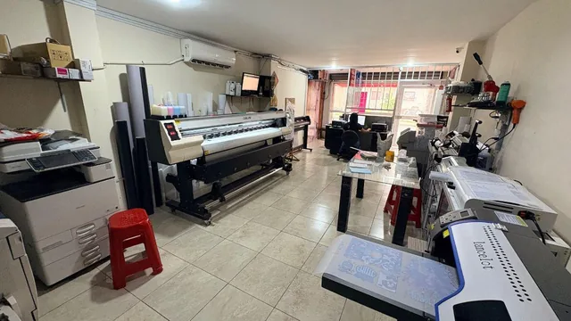 Vendo Casa Rentera Mucho Lote, Calle Principal, 2 Depart + 2 Locales, 400 m², Guayas — imagen 2