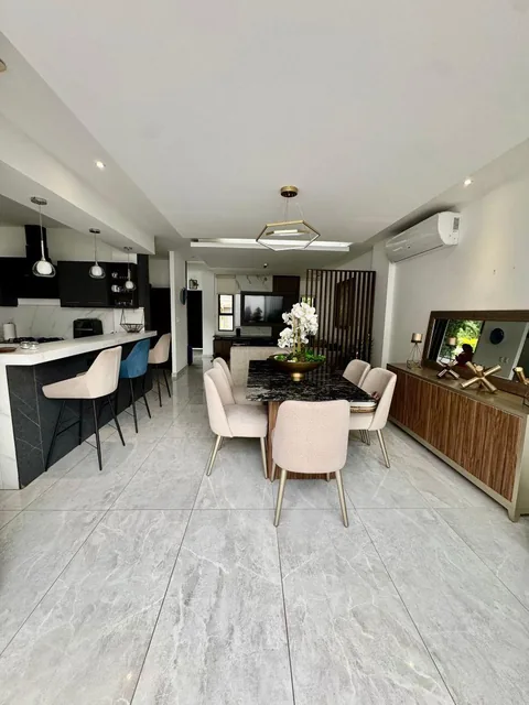 Vendo Moderna, Casa de Diseño en Punta Esmeraldas, 3 Dorm., Piscina, Terraza, Cocina Americana, Guayas — imagen 2