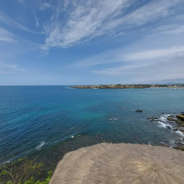 Linda Casa en Cumbres de Ayangue con Espectacular Vista Al Mar — imagen 5