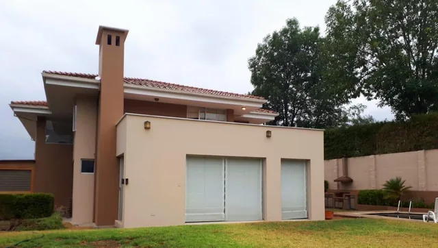 Vendo Fabulosa Casa en Cumbaya con Piscina en Urbanización - Precio de Oportunidad — imagen 3