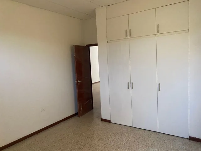 Venta de Cómoda Casa de Una Planta en Samanes VI, Norte de Guayaquil, Guayas — imagen 3
