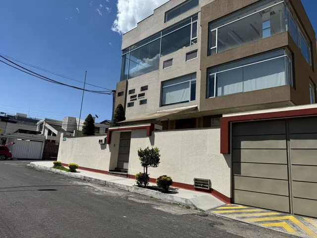 Duplex de Venta! Urbanización Sol de Oriente! Alado Colegio Sek — imagen 2