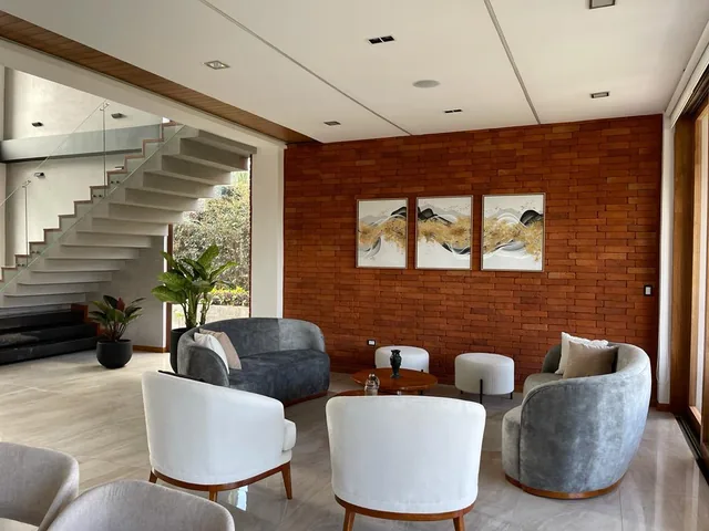 Exclusiva Casa en Venta, en Muy Buena Zona de Puembo — imagen 5