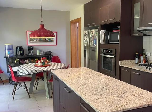 Vendo Linda Casa con Jardines Terraza - Sector Santa Lucia Alta — imagen 4
