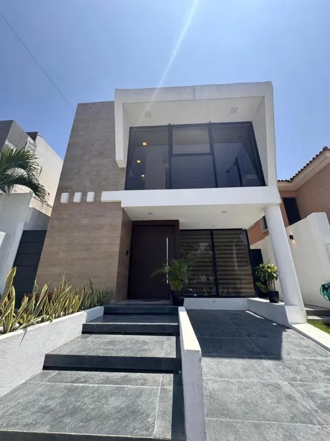 Casa en Venta en La Aurora Vía a Daule, El Condado, 3 Dorm., 4 Baños, 161 m², Guayas — imagen 2