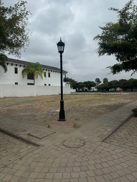 Terreno en Plaza Lagos Al Canal Esquinero 824 m², Guayas — imagen 5