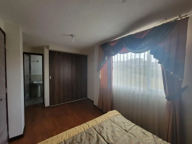Hermosa Casa en El Conjunto Lisboa, Tungurahua — imagen 5