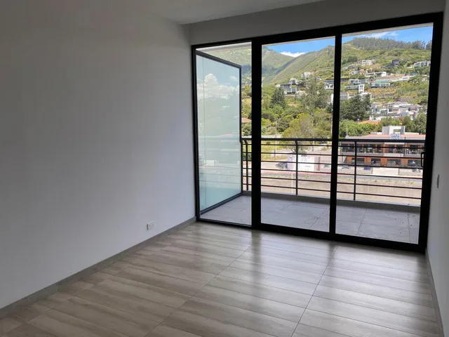 Departamento de Venta Dos Dorm. Tumbaco — imagen 5