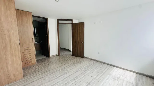 Vendo Casa Urbanizacion Ejercito Nacional — imagen 3