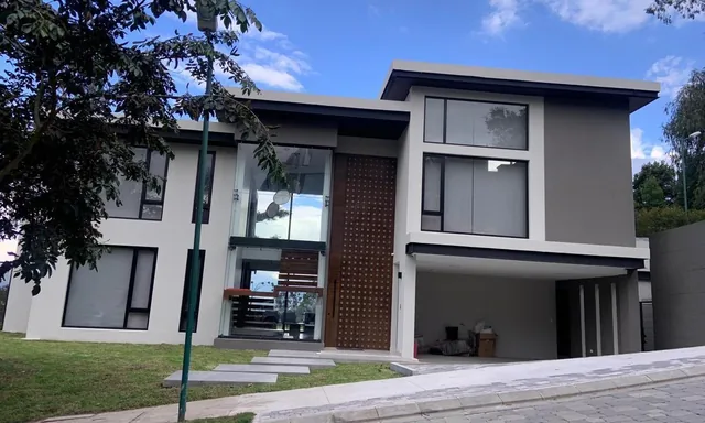 Venta de Terrenos Dentro de Urb Privada, Cumbayá Calle Los Conquistadores. $170 m² — imagen 5