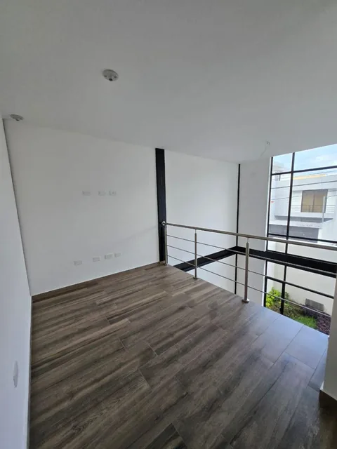Se Vende Linda Casa a Estrenar de Dos Pisos en El Valle de Los Chillos — imagen 4