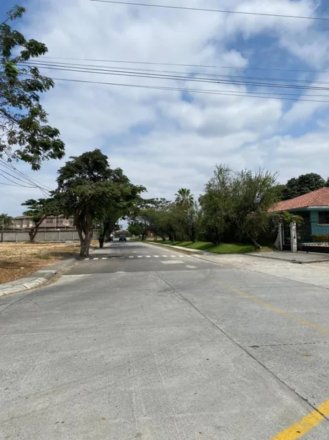 Venta de Terreno en El Cortijo, Guayas — imagen 3