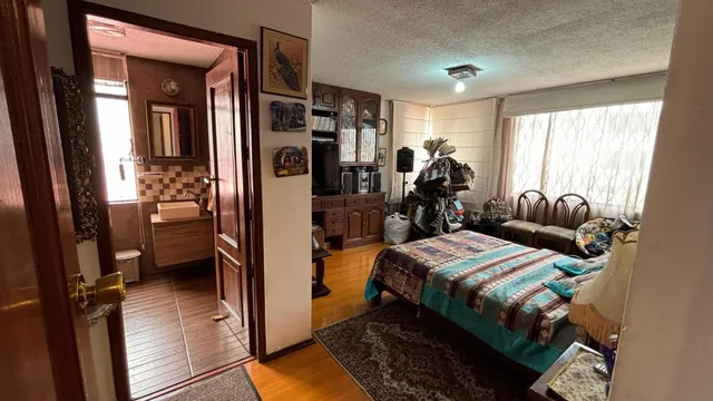 Venta Hermosa Casa Cerca Al Condado — imagen 2