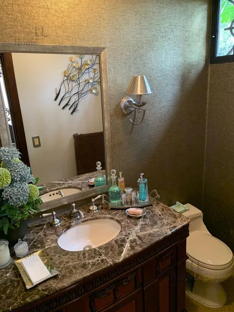 Venta de Casa Esquinera con Piscina en Km 4 Vía Samborondón Am, Guayas — imagen 2