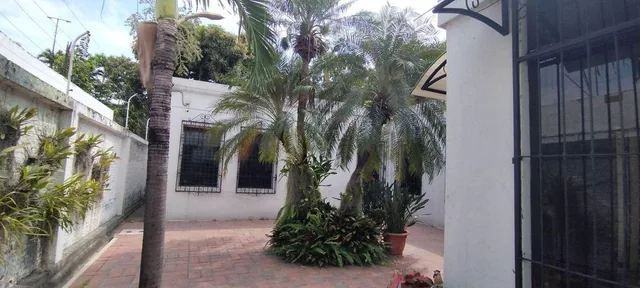 Venta de Casa en Los Ceibos en Calle Primera A. Blum, Guayas — imagen 5