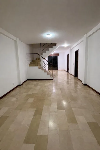Vendo Casa en Ciudad Celeste, Guayas — imagen 4