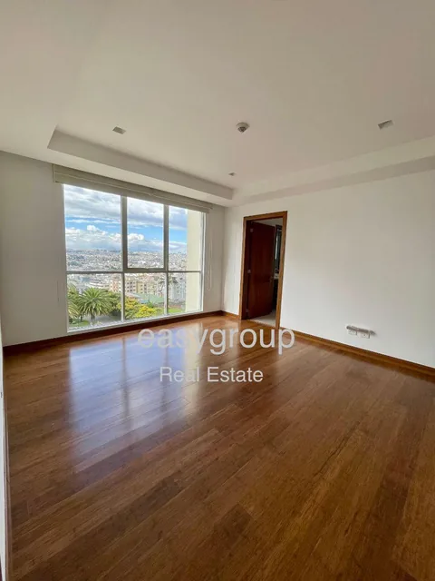 Departamento de Lujo en Villa Regina 3 Dorm. Estudio Balcón Línea Blanca Quito Tenis — imagen 2