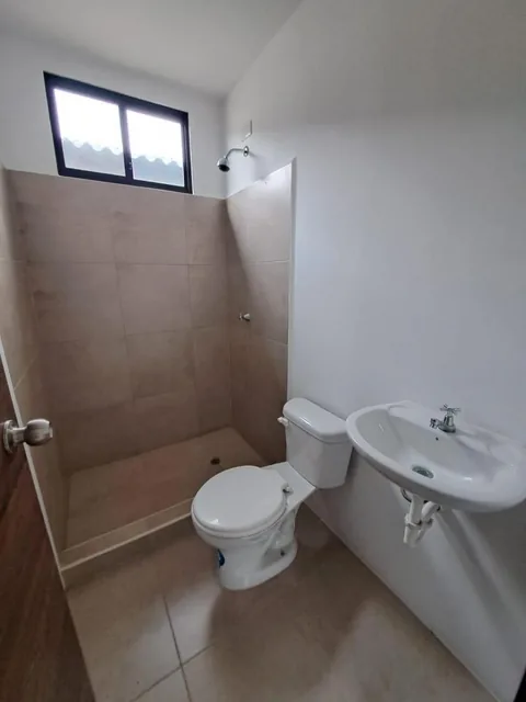 Casa en Venta en Los Prados – 3 Dorm. + Opción 4to – Vía a Salitre (Wl), Guayas — imagen 4