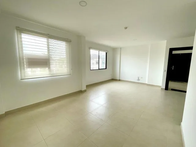 Samborondón. Vendo Departamento Nuevo, 3 Habitaciones Cada Una con Baño, Guayas — imagen 5