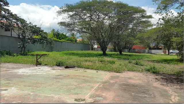 Cumbaya - Tumbaco Lote de Venta en Urb. Exclusiva. Se Pùede Construir 3 Casas — imagen 4