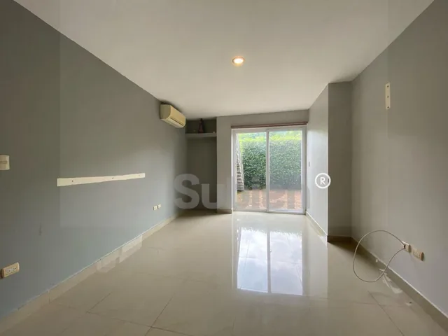 Vendo Departamento Planta Baja Hermosa Vista,3 Dorm., Patio, Balcon, Guayas — imagen 3
