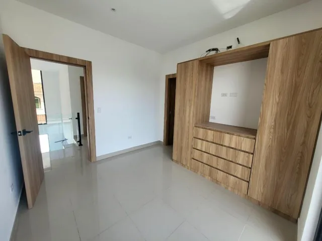 Venta Casas de Estreno Luxury - Urbanización Portón de Las Lomas - 4 Dorm. (Wa), Guayas — imagen 2