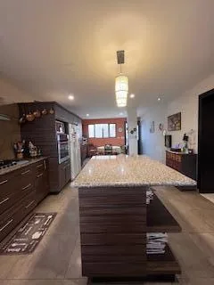 Departamento de 3 Habitaciones en Venta, Azuay — imagen 4