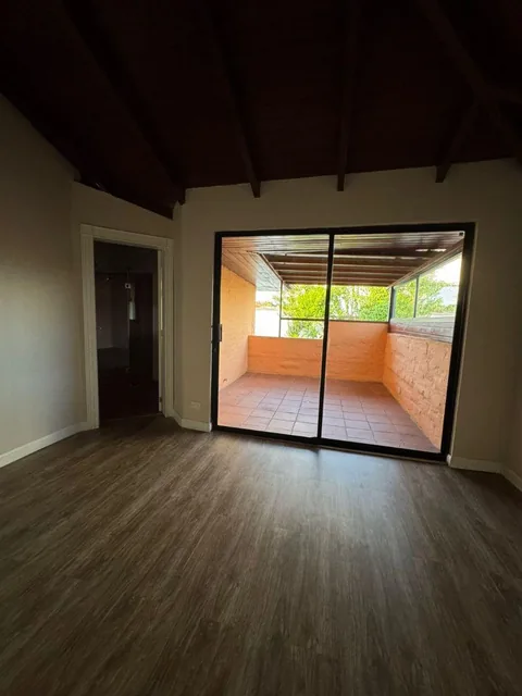 Cumbayá 2 Propiedades Para Inversión 1.047,20 m² y 626 m² Av Guayasamín Para Showroom, Locales — imagen 5